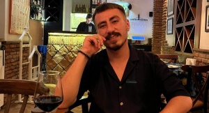 Bu yazı bir etirafdır. Bir iztirabdır. Bir kimlik axtarışıdır - ESSE