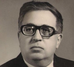 O karvan hələ də həzin bir yerişlə irəliləməkdədir&hellip;