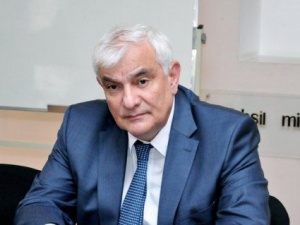 Trilogiyası ilə adını ədəbiyyatımız tarixinə yazdı