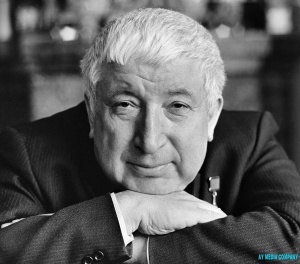 O, hər dəfə Bakıya gələndə ilk işi Səməd Vurğunun məzarını ziyarət etmək olub