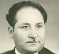 Səhnəmizin ən yaddaşlara hopan Məcnunu