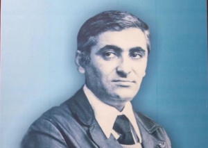 Gənclik ehtiraslı şeir və g&ouml;zəllik məftunu