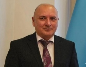 MÜTALİƏ MƏDƏNİYYƏTİ ÜÇÜN SEÇMƏLƏR – Varis, “Qar yağmasın”