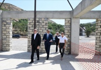 Prezident İlham Əliyev və birinci xanım Mehriban Əliyeva “Hacıkənd” İstirahət Kompleksinin tikintisi ilə tanış olublar