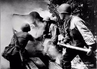 33 yaşında m&uuml;haribə yazı&ccedil;ını qurban apardı