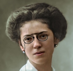 Şərqdə ilk konservatoriyanın qurucularından biri – Xədicə Qayıbova