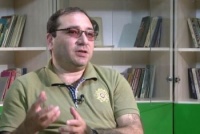 Şeir saatı- &ldquo;Bu səhrada məni susuz qoyan yezid deyim sənə..." s&ouml;yləyən İlqar Fəhmi ilə