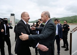 Tarix Laçında yazıldı – Qardaşlığın göy üzündəki imzası