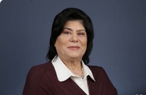 Nədir onu bu qədər sevdirən? - FLORA XƏLİLZADƏ &Uuml;&Ccedil;&Uuml;N