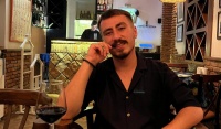 Amma hər susqunluqda bir dərs, hər qaranlıqda bir işıq gizlidir