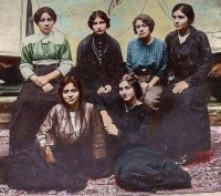 Müəllimlər günü, ya günün müəllimi? -ESSE