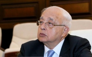 Ad &ouml;z&uuml;n&uuml; doğruldanda və ya El&ccedil;in d&uuml;nyası - ESSE