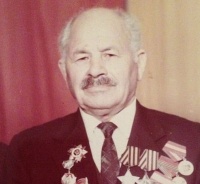 Sumqayıtdakı Əbədi məşəl abidəsində məşəli məhz o yandırıb