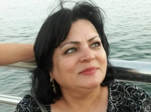 BİRİ İKİSİNDƏ Aləmzar Sadiqqızının &ouml;z&uuml;ylə s&ouml;hbəti və şeirləri ilə