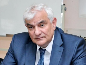 “Kim nə deyir desin, Yol xüsusi isimdir!” – HƏR GÜN KAMAL ABDULLADAN 7 QRANULA