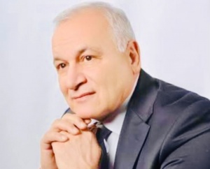 Elmin və poeziyanın qovşağında və ya, pı&ccedil;ıldaş mənimlə &ccedil;i&ccedil;ək dilində