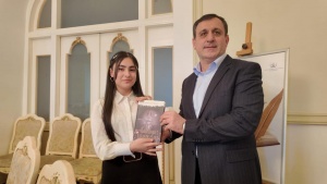 Ana dilinin qorunması d&ouml;vlət siyasətinin strateji xəttidir &ndash; TƏDBİR