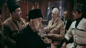 Şərqin s&ouml;nməyən ulduzu: d&ouml;vr&uuml;n epik siyasi dramı &ndash; "Ulduzlar s&ouml;nm&uuml;r"