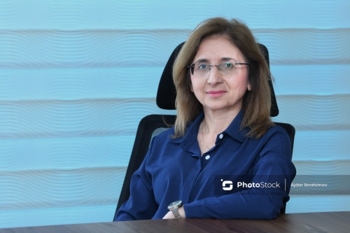 Mehriban Ələkbərzadənin quruluşunda "Baş" tamaşası: Premyeradan qeydlər