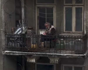 TƏLƏBƏ YARADICILIĞI &ndash; &ldquo;3-c&uuml; mərtəbənin balkonu&rdquo;, hekayə