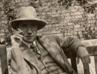 “Sənə olduğun kimi nifrət etmələri olmadığın kimi sevmələrindən yaxşıdır” – ANDRE JİD