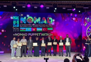 D&ouml;vlət Kukla Teatrının yaradıcı heyəti beynəlxalq festivalın qalibi olub