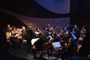 “Cadenza” orkestri Xocalı soyqırımının 30-cu ildönümünə həsr olunmuş konsert proqramı təqdim edib