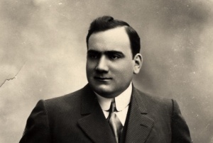 Enriko Karuzo, xa&ccedil;pərəstlərin Soşelnik bayramı, Tofiq Fikrət