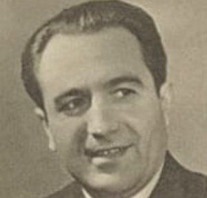 Əməkdar artist, opera ustası, vokal ifa&ccedil;ısı