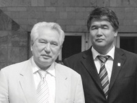 &Ccedil;ingiz Aytmatov haqqında esse - Gələcək kitab &uuml;&ccedil;&uuml;n cizgilər