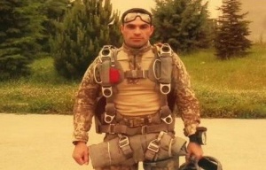 Qarlı qış günündə payi-piyada Xocalıya köməyə getmək istəyən Astara məktəblisi  barədə